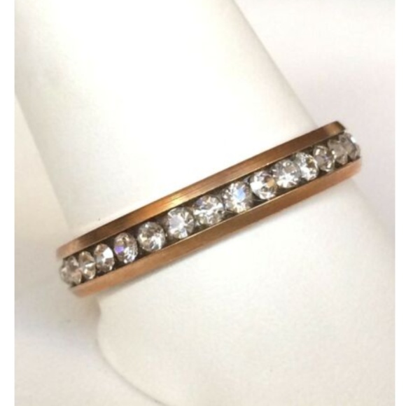 Rose Gold Eternity Ring Crystal Size 7 8 9 10 12 - Picture 2 of 8